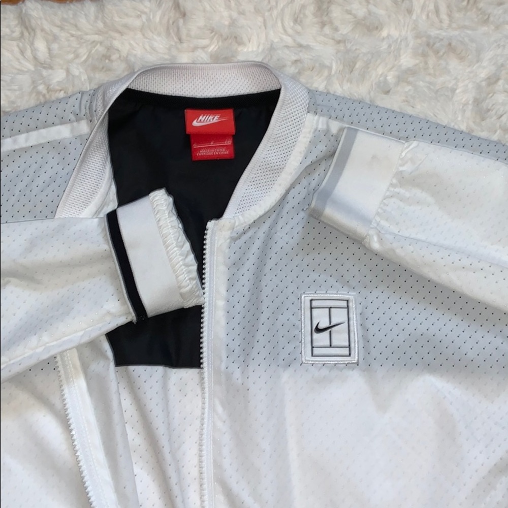 Nike Windbreaker Jacket - Picture 3 of 3